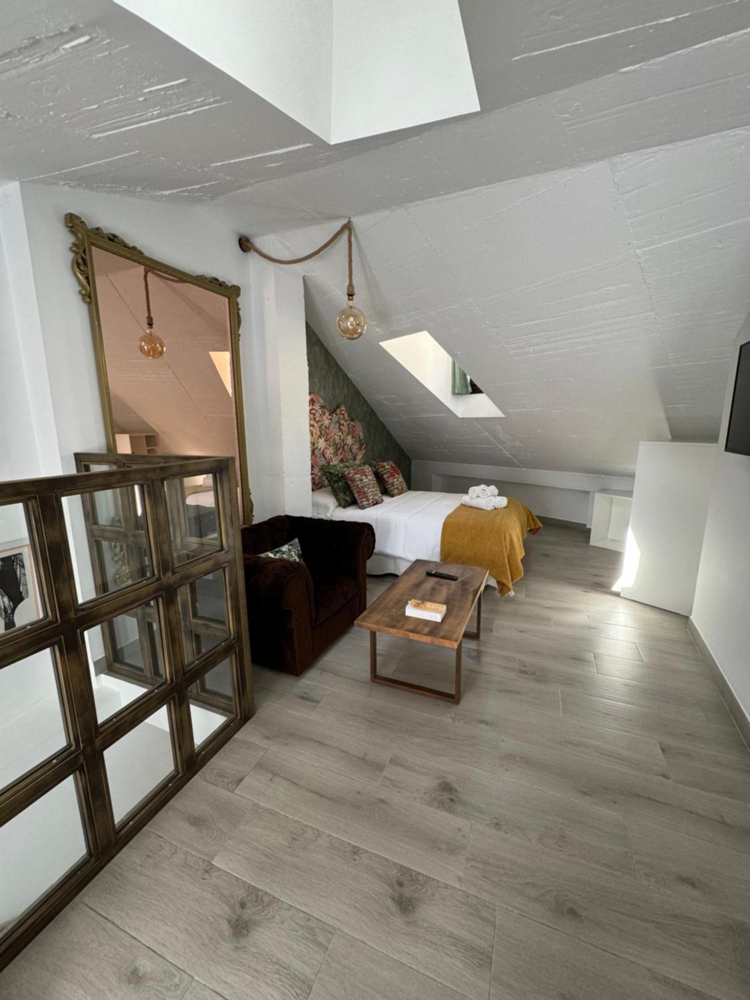 Ateneo Cuenca Suites Con Cocina En El Casco Historico エクステリア 写真
