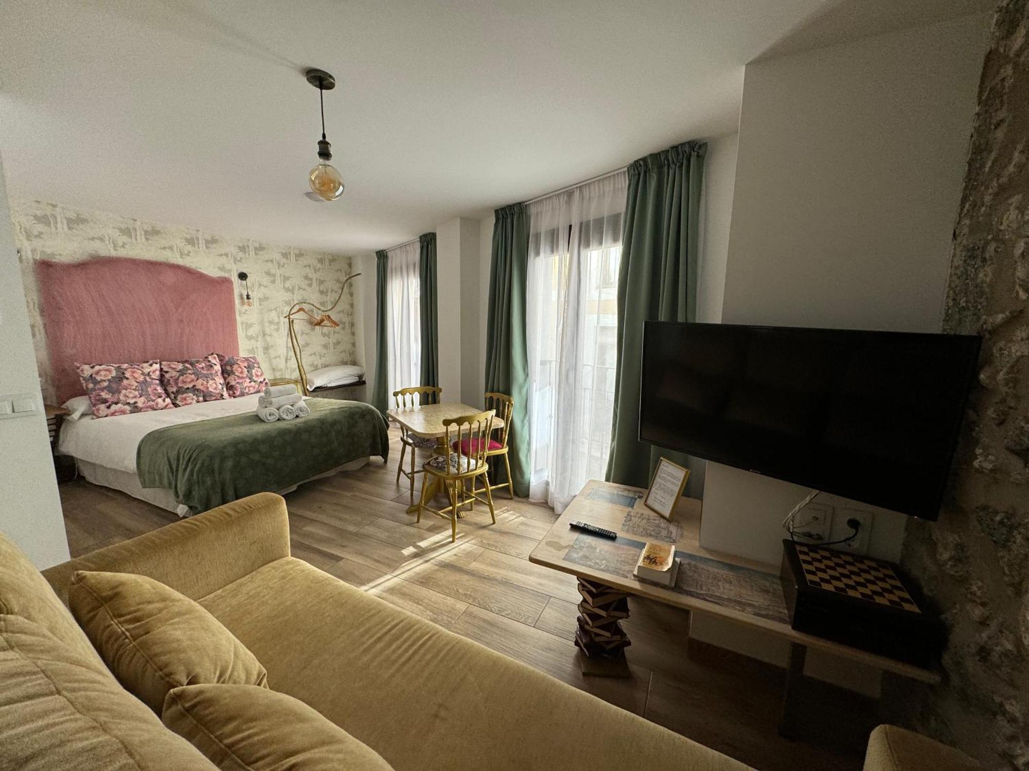 Ateneo Cuenca Suites Con Cocina En El Casco Historico エクステリア 写真